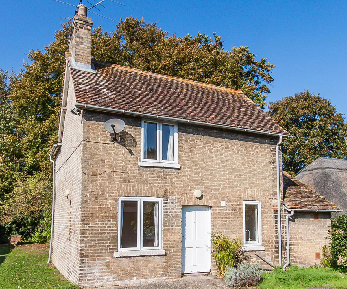Farm Cottage, Shelford Bottom, Cambridge Beechwood Estates